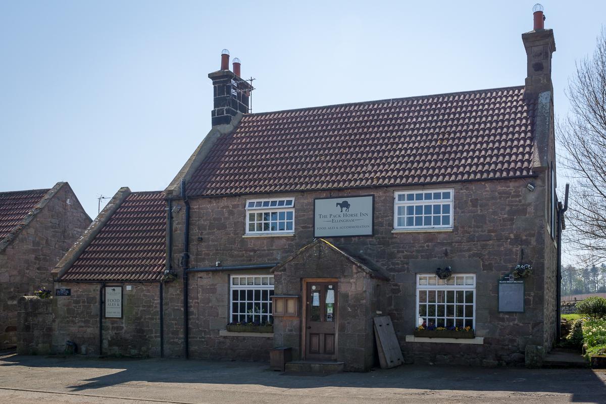 The Pack Horse Inn Chathill Exterior foto